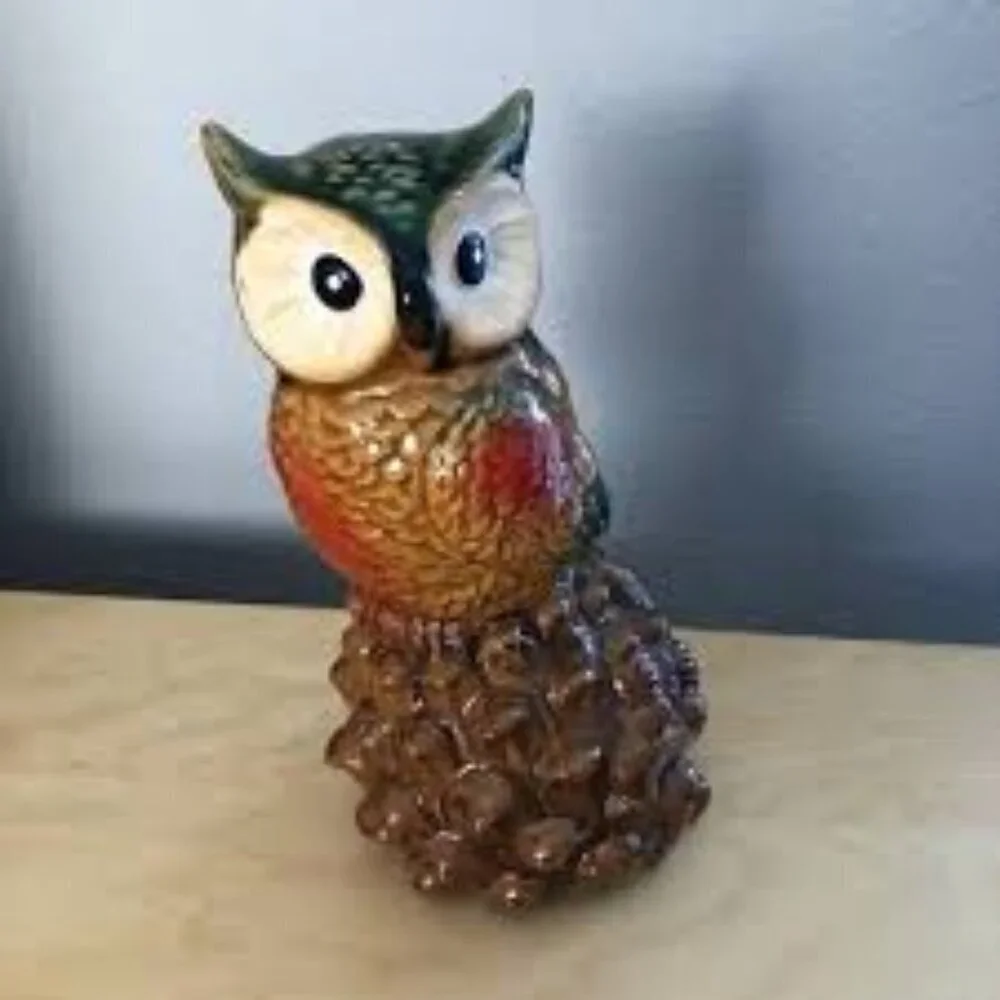 Vintage Pier 1 Imports Majolica Ceramic Horned Owl Perched on a Pinecone 8